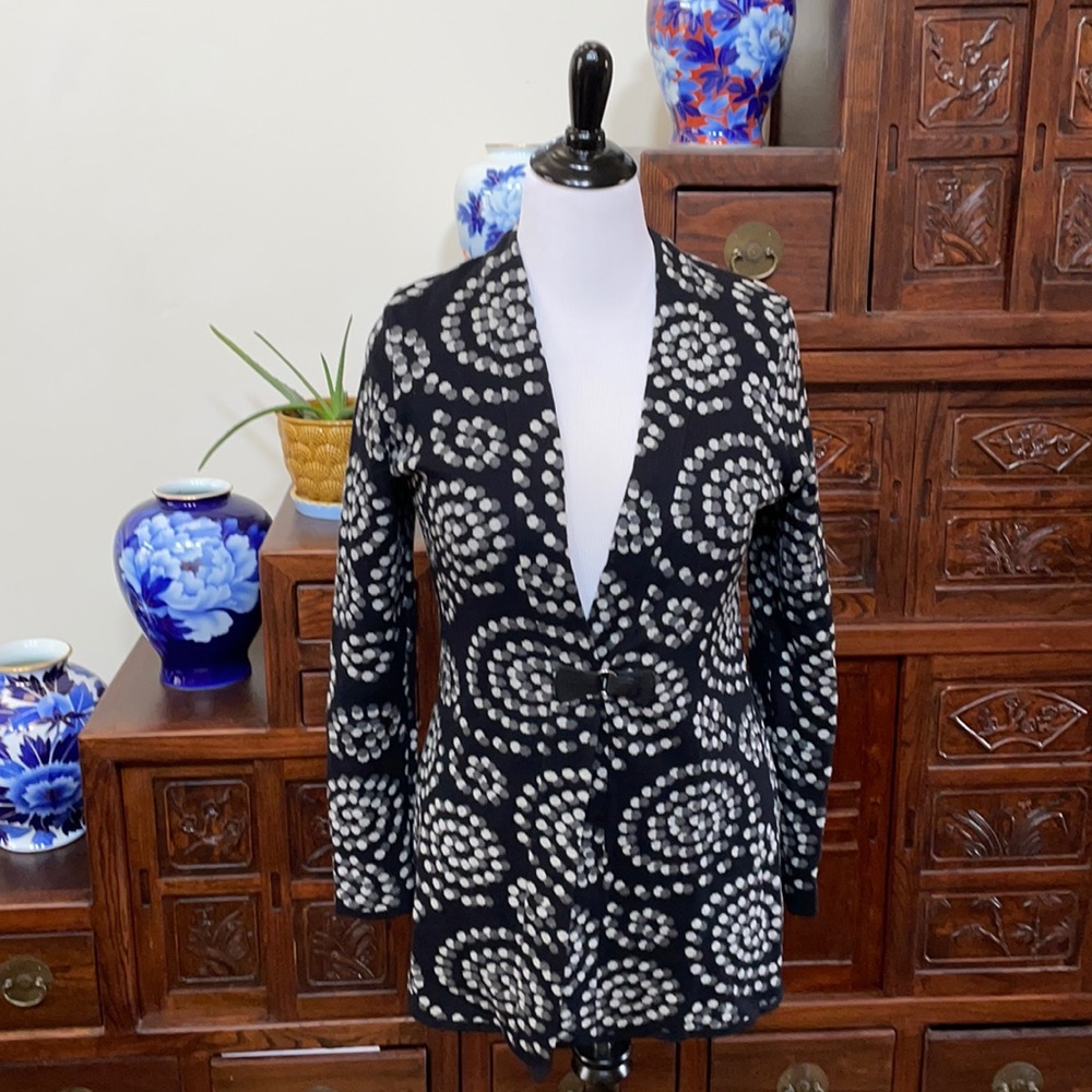 100% Cotton Black & Gray MP Cardigan/Blazer.
